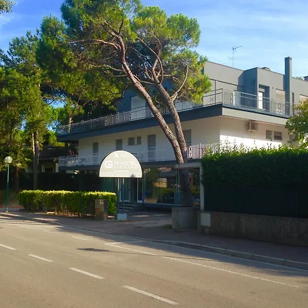 G/hotel Lignano ホテル *