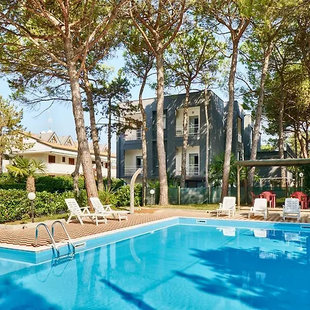 G/hotel Lignano ホテル *